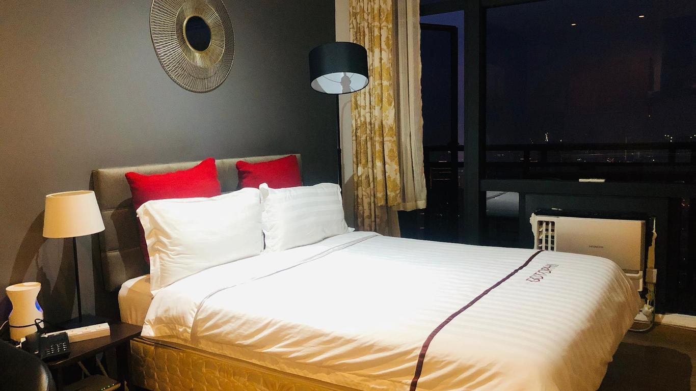 Gotophi Luxurious 5Star hotel Gramercy Makati 5918