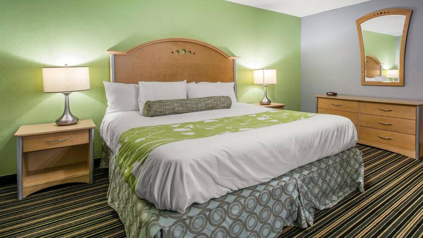 Rodeway Inn and Suites Winter Haven Chain of Lakes